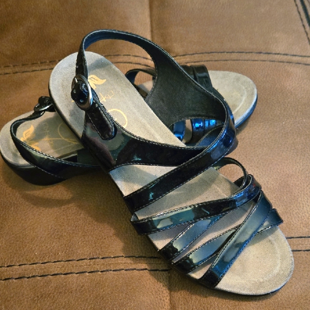 Women's Black Strappy Sandals
